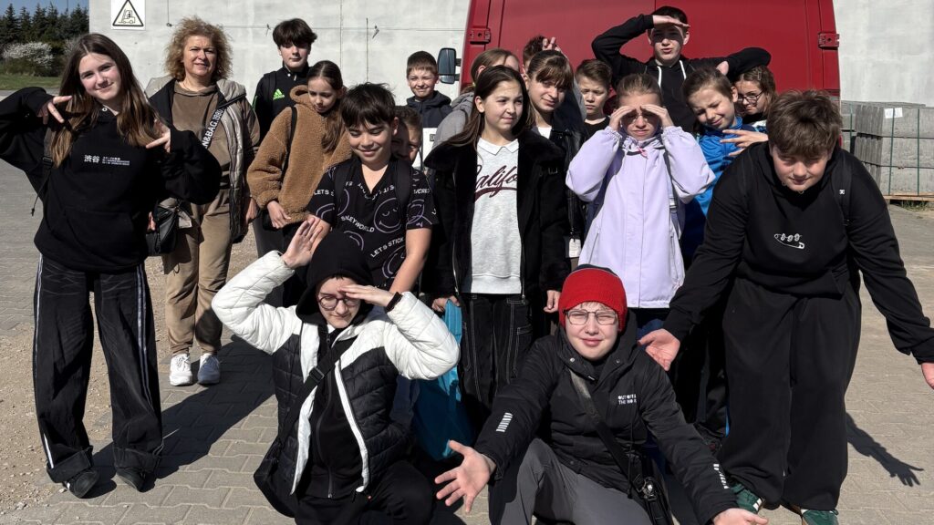 Aktywna wycieczka klasy 5a do Air Jump w Ksawerowie